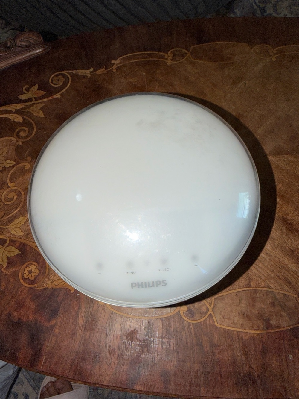 Philips SmartSleep Wake-up Light HF3520 FM Alarm Radio Sunrise Sunset Q85